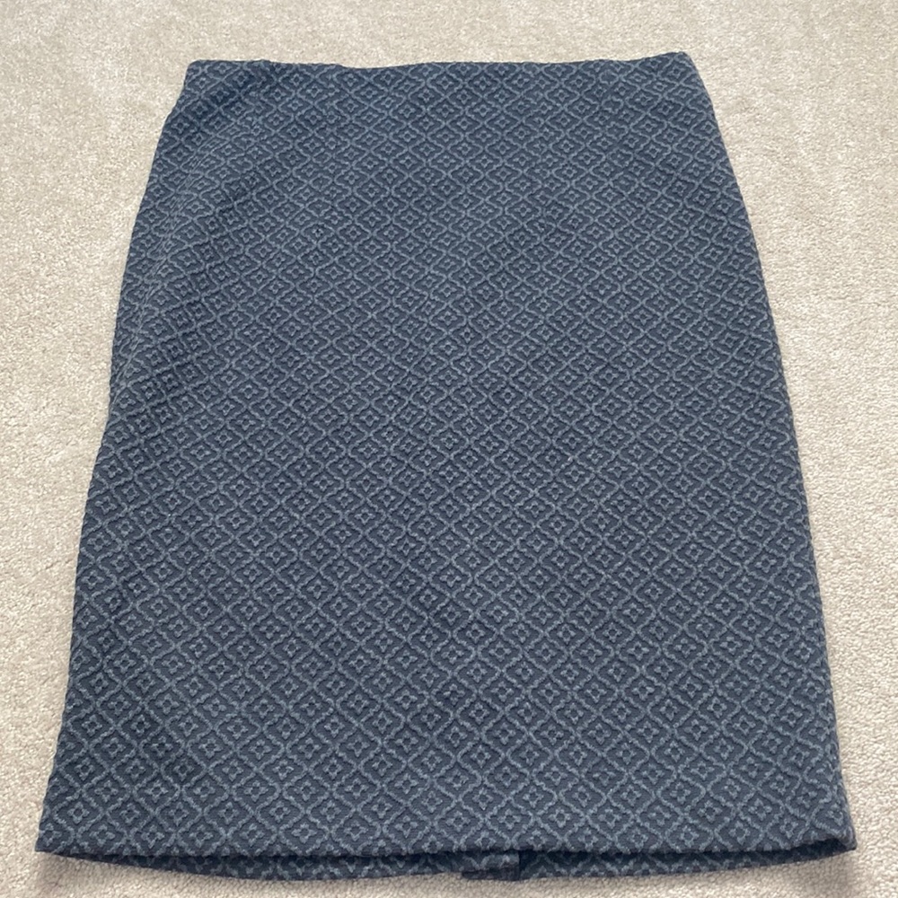 Loft pencil skirt